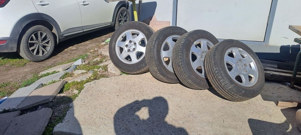 Гуми Goodride 195/65/15 DOT 4024  с джанти Опел