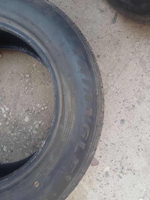 Продам зимние шины 215/65 R16