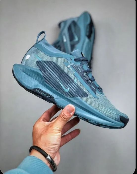 Кроссовки Nike качество отличное