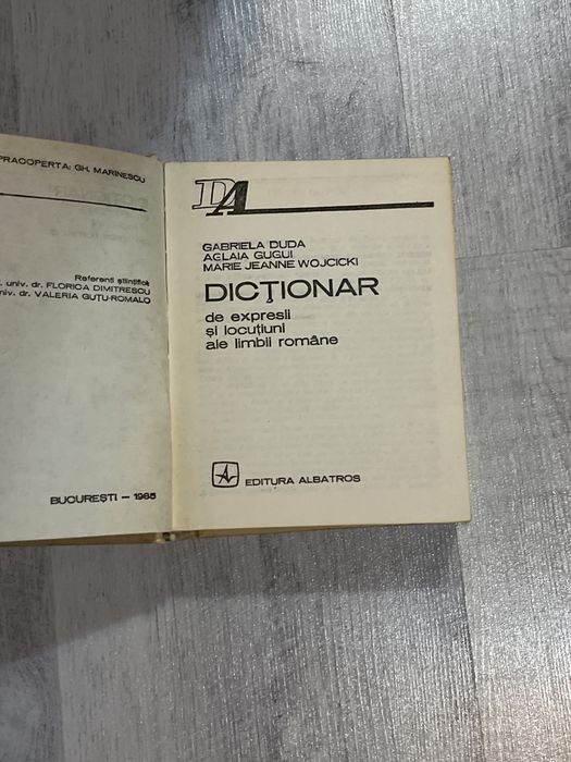 Vand dictionar de expresii