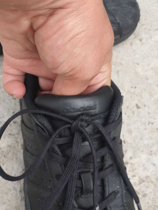 Adidas маратонки