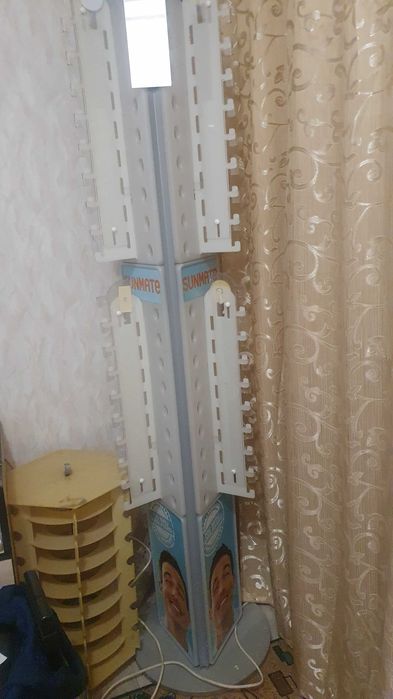 манекены ,стойка для очков