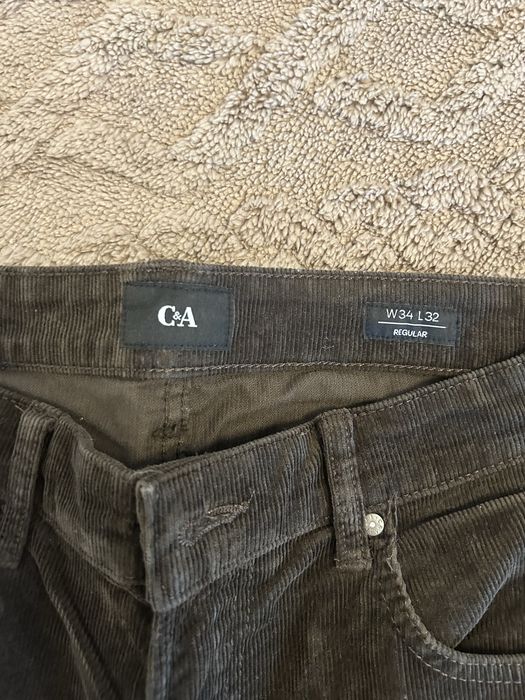 Pantaloni catifea