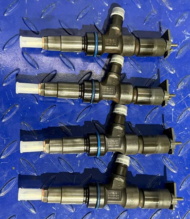 Injectoare Caterpillar Originale C4.4, 5710939 SET