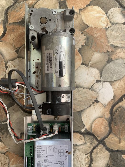 Automatizare usi culisante stg 19