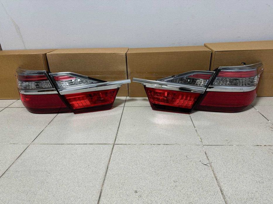 Фонари комплект на Toyota Camry 55