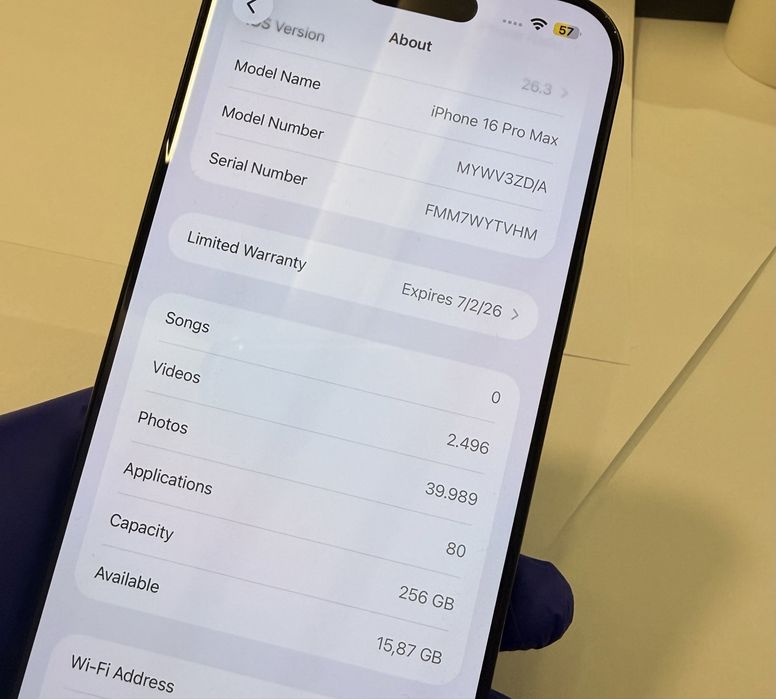 iPhone 16 Pro Max 256 GB, baterie 96%, stare foarte buna