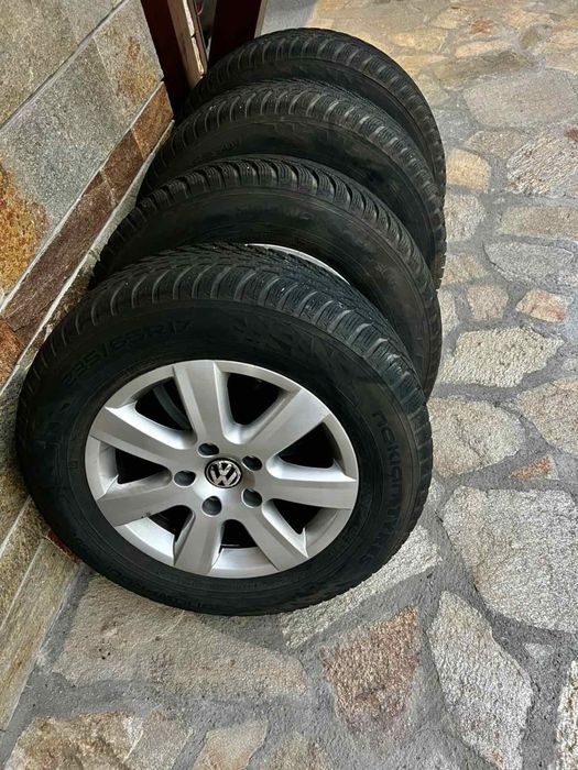 Гуми  NOKIAN 235/65/17 Джанти 5*130