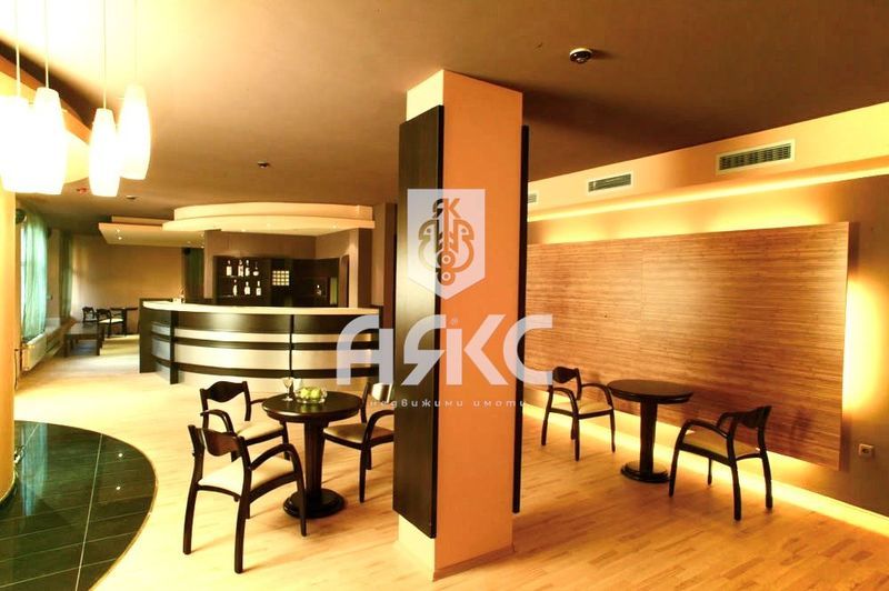 Продава се Магазин в София, Витоша - 188 кв.м за 1500 €/кв.м - Снимка #1