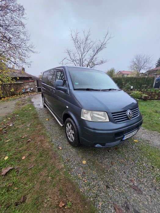Продавам VW transporter T5