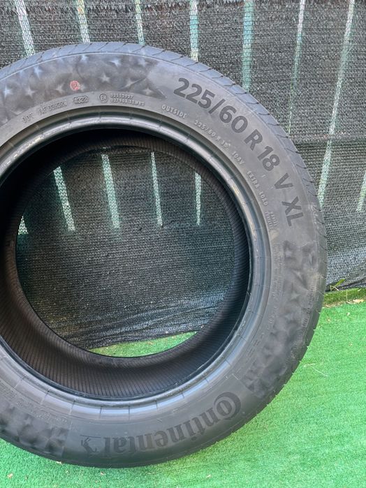 Set 4 Anvelope Vară SUV Continental PremiumContact 6 225/60 R18 V XL (DOT 2022 / 2020)