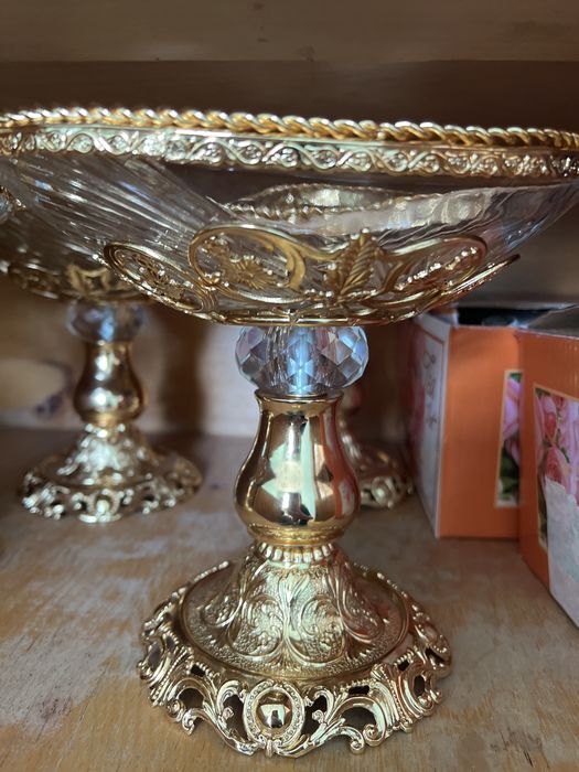 Продам конфетницу Богема 4 штуки