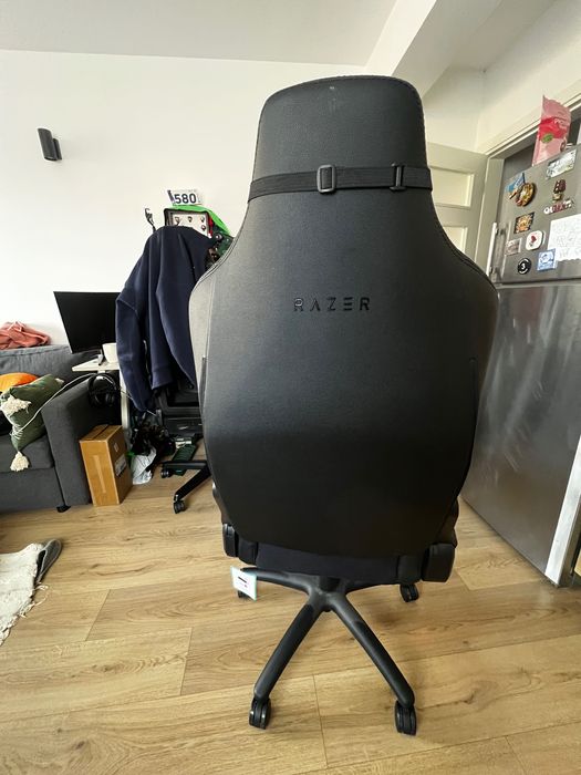 Геймърски стол Razer Iskur