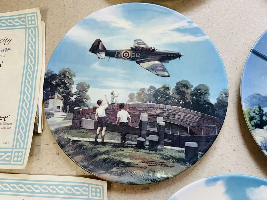 Royal Doulton красиви чинии за стена от  Англия