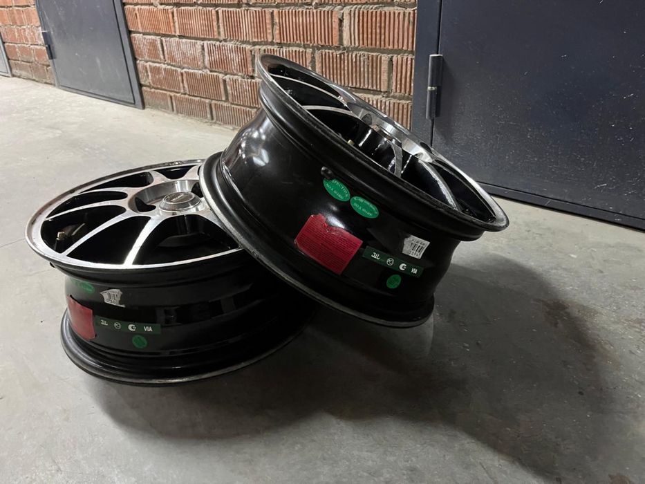 Продам комплект дисков 4х114.3