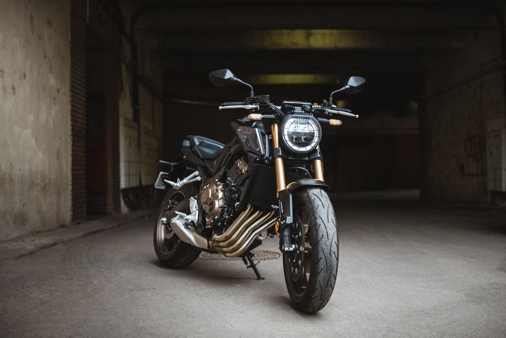 Honda CB 650R Neo Cafe Racer Targu-Mures • OLX.ro