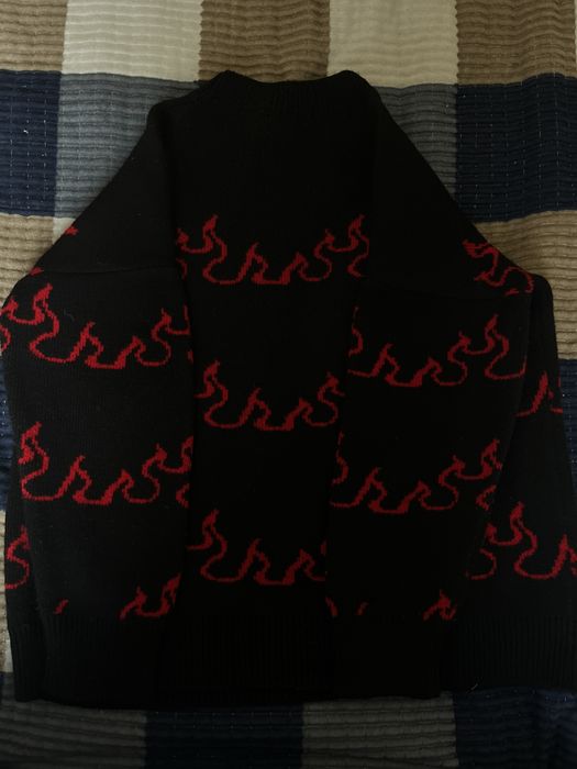 Продам кофту/свитер черно-красная