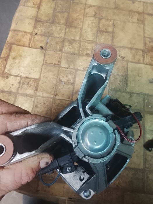 Електродвигател за пералня indesit