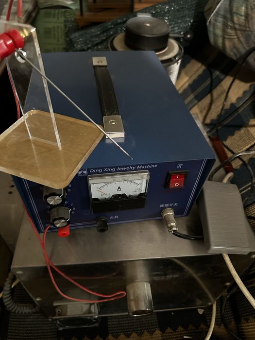 Aparat de sudura in puncte cu tungsten