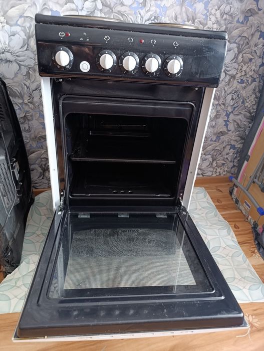 Плита электрическая (4 конфорки)