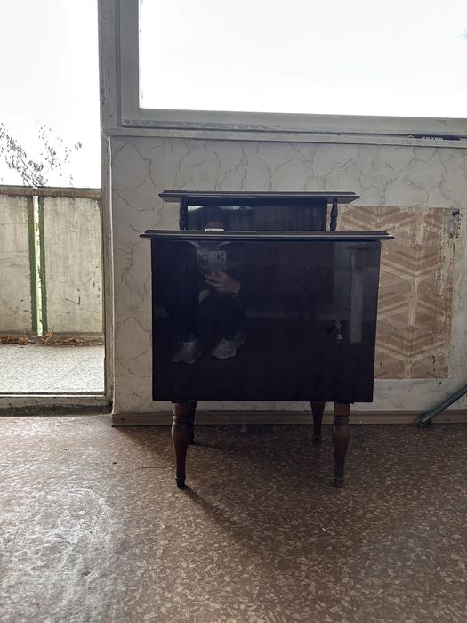 Запазени мебели подарък