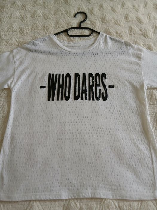 Tricou  BS B in stare impecabila