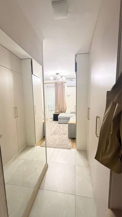 Продаеться квартира 1в2/4/4 метро БИЙ