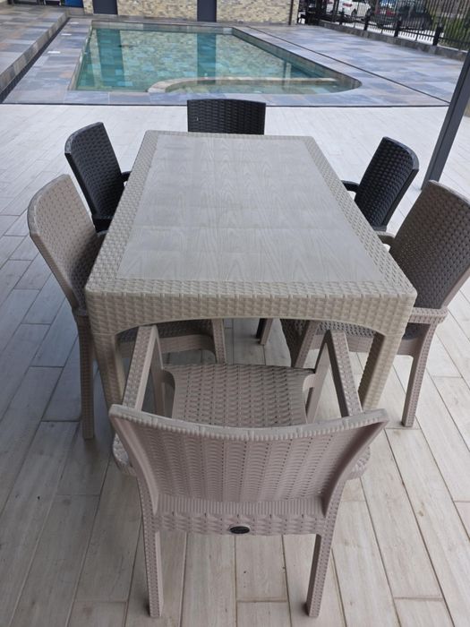 Градински столове и маси