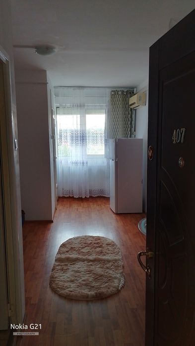 Închiriez garsonieră 1100 lei