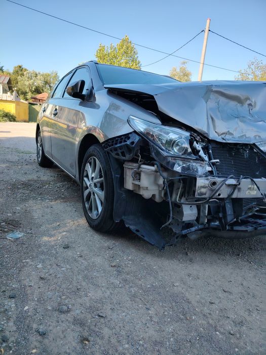 Тойота аурис на части 1.6i 132к