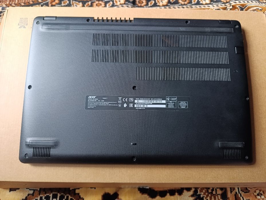 Офисный ноутбук Acer Aspire 3