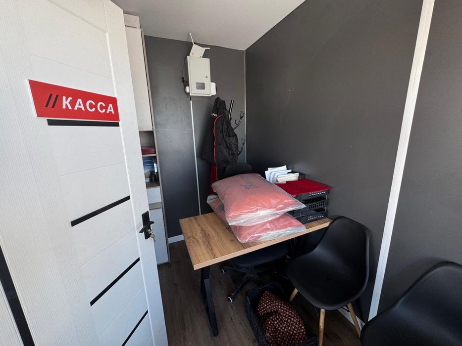 Продается контейнер под коммерческую деятельность