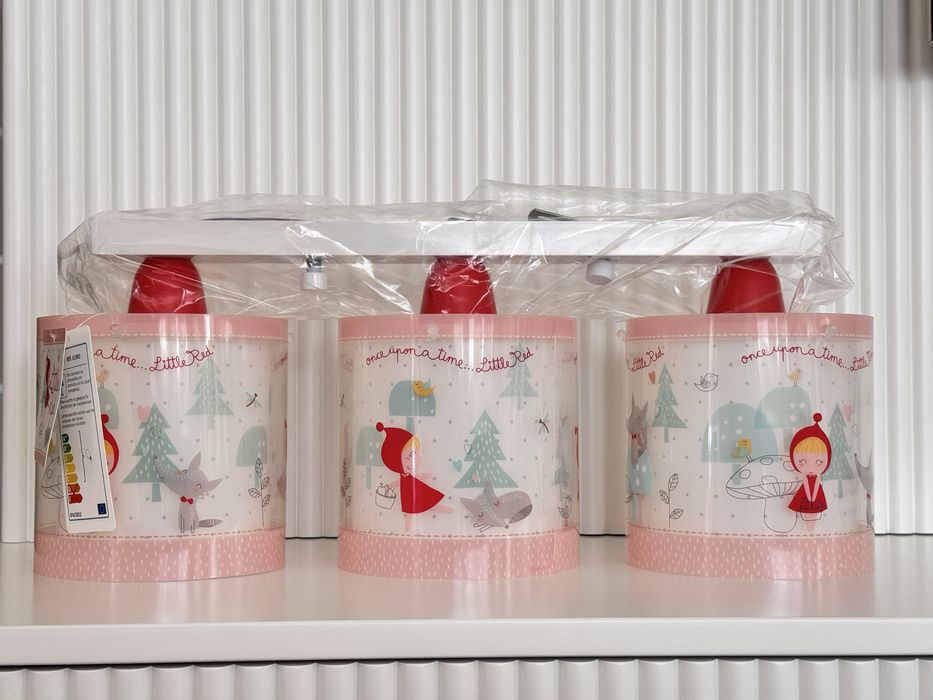 Красива лампа за таван