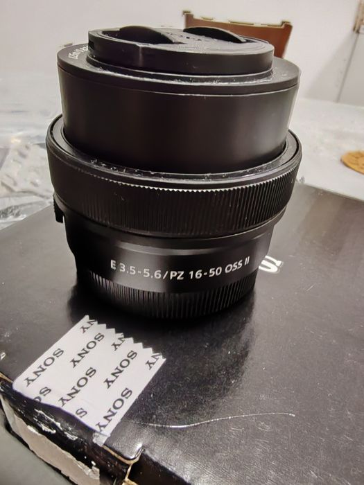 Sony E PZ 16-50mm / 3.5-5.6 OSS II