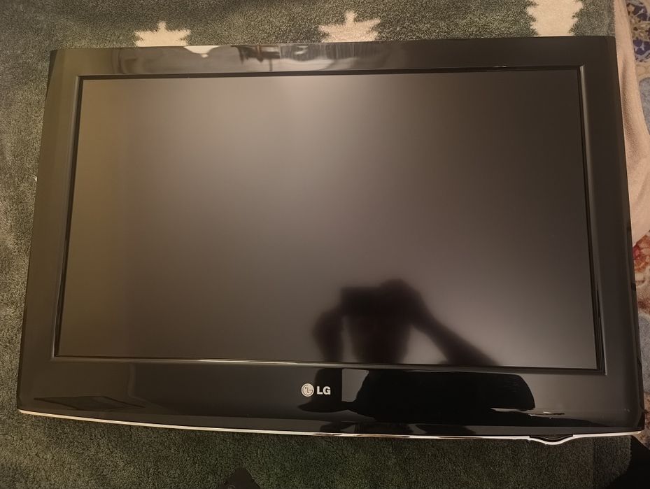 Televizor LG  81 cm