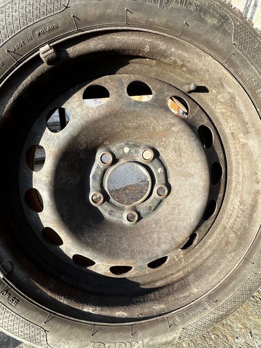 Комплект Зимни гуми Kleber 205/55/16, ориг.джанти и тасове BMW E9X,E8X