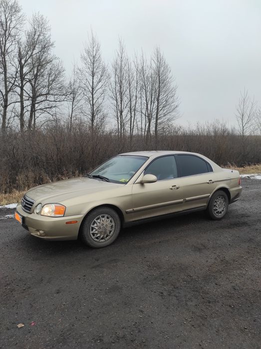 Продам машину KIA OPTIMA 2004 года.