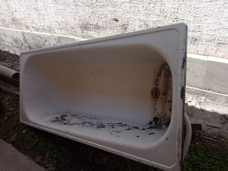 Продается Ванна.