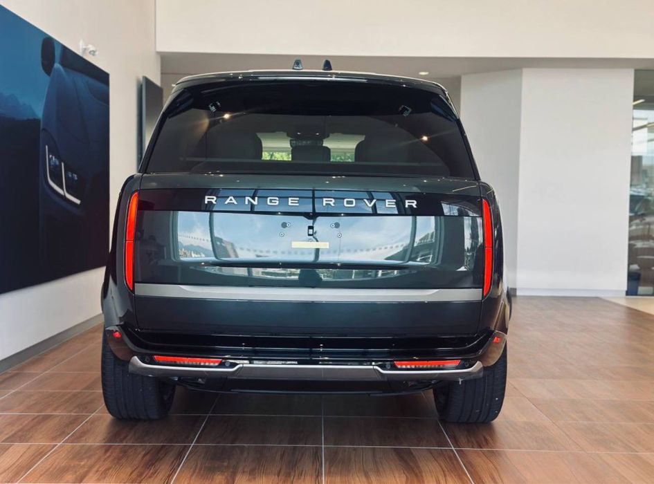 Range Rover P550e PHEV SWB 2026