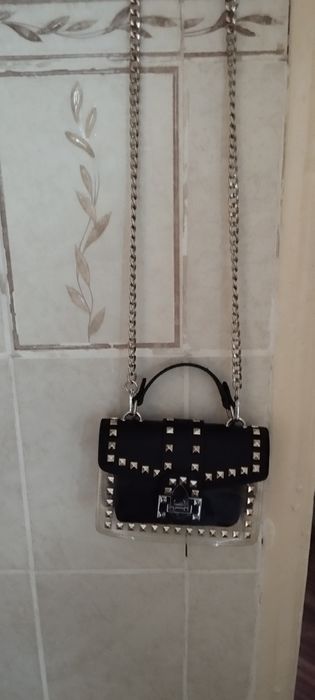 Продам дамскую сумочку.