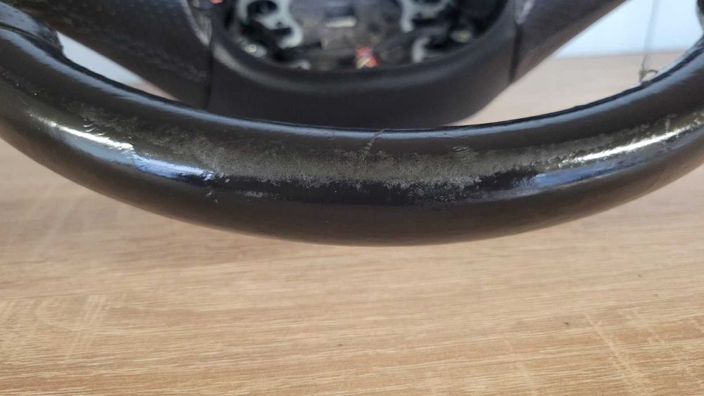 Продавам запазен кожен волан за Opel Insignia 2008 - 2013