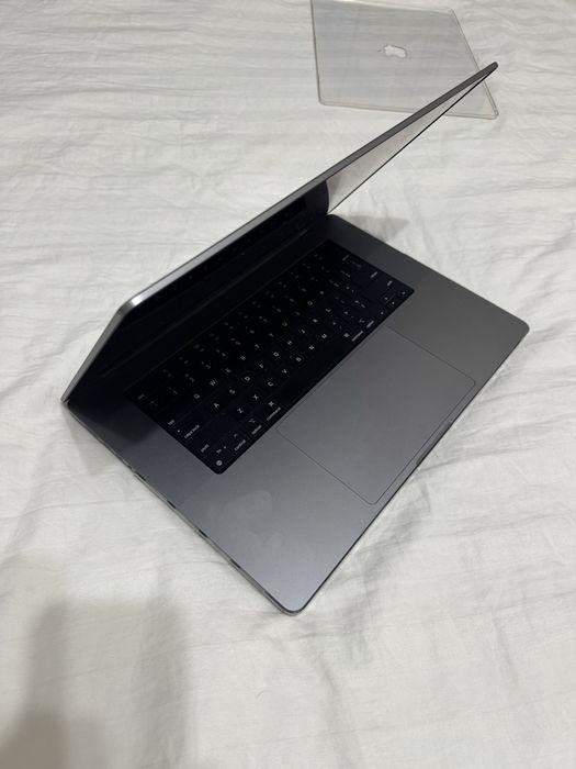 MacBook M1 Pro 16/512