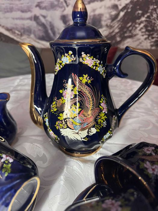 Сервиз ,бокалы ,