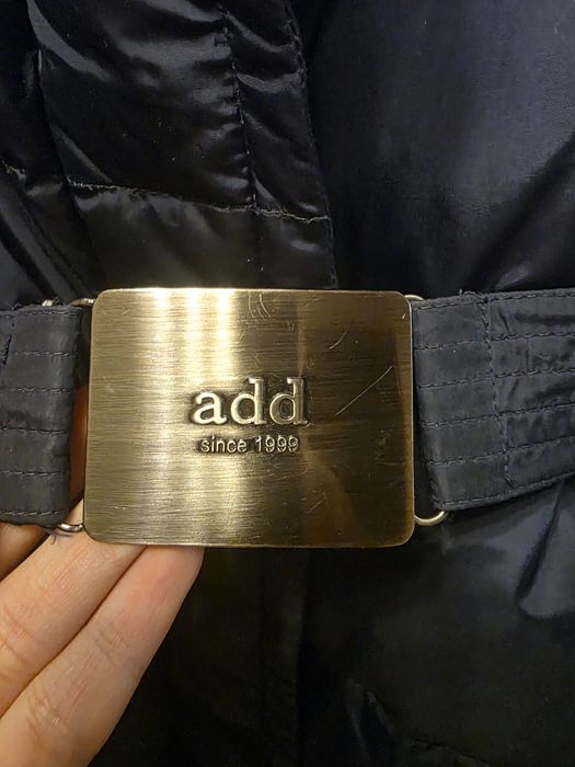 Продам женскую куртку add