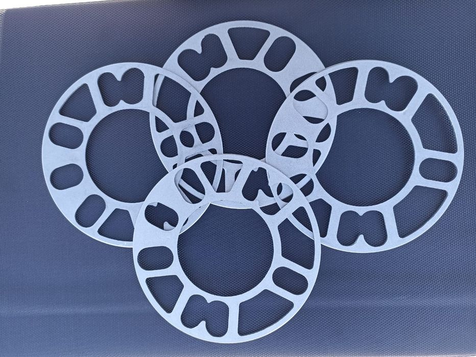 Центровочные кольца,проставки