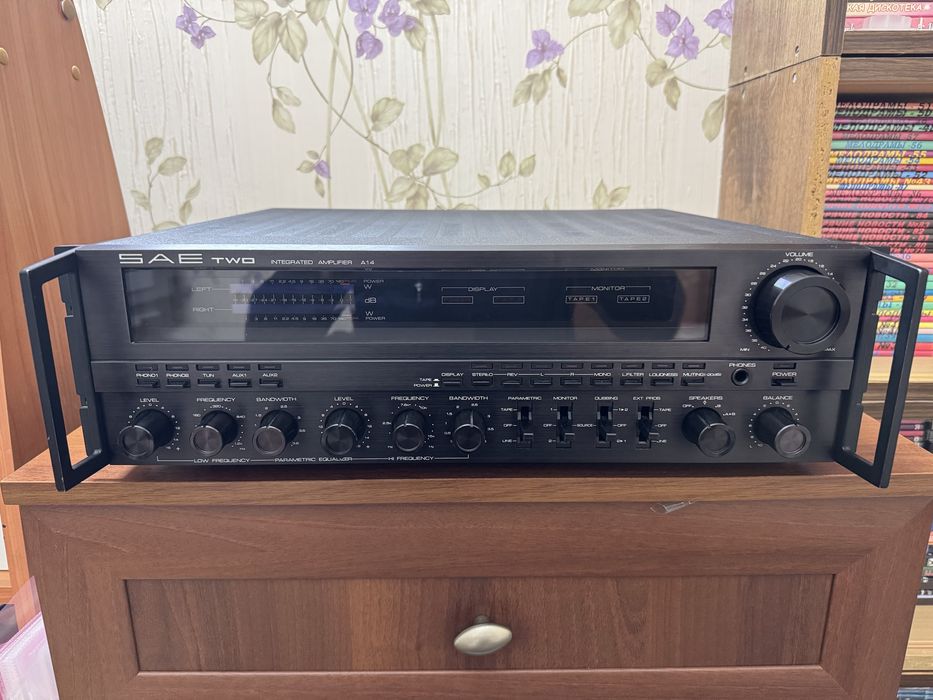 SAE TWO интегральный усилитель A14