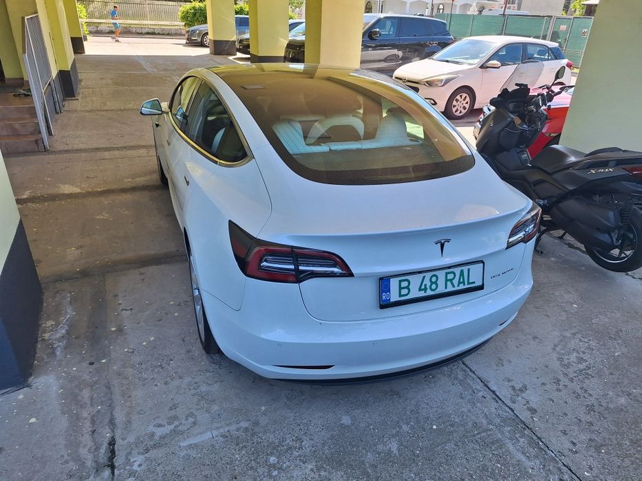Tesla 3 Dual Motor Long Range Awd