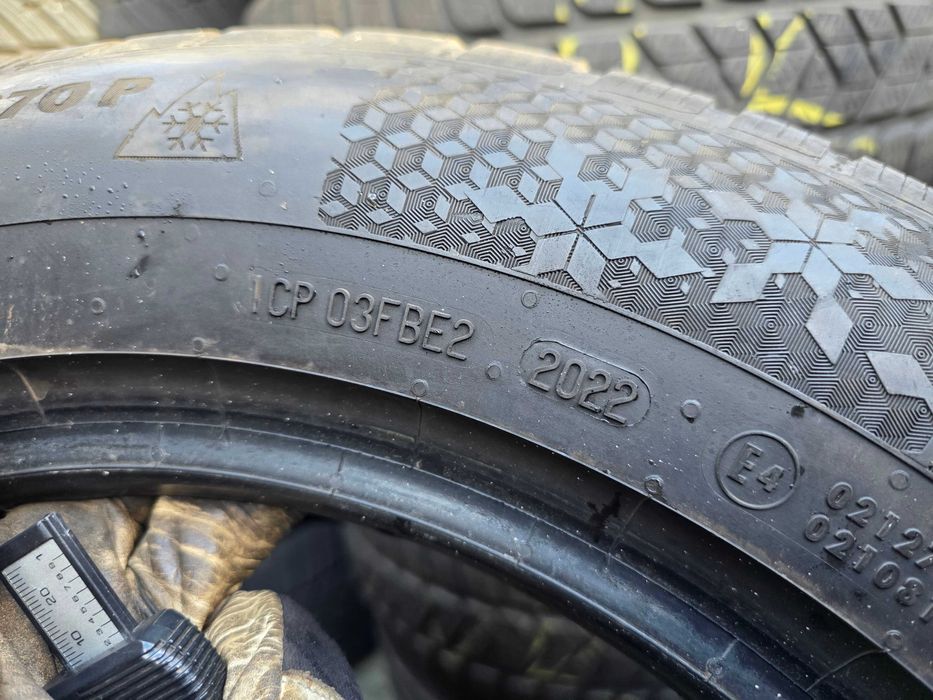 2бр Зимни гуми 215 65 16 - Continental - DOT 2022