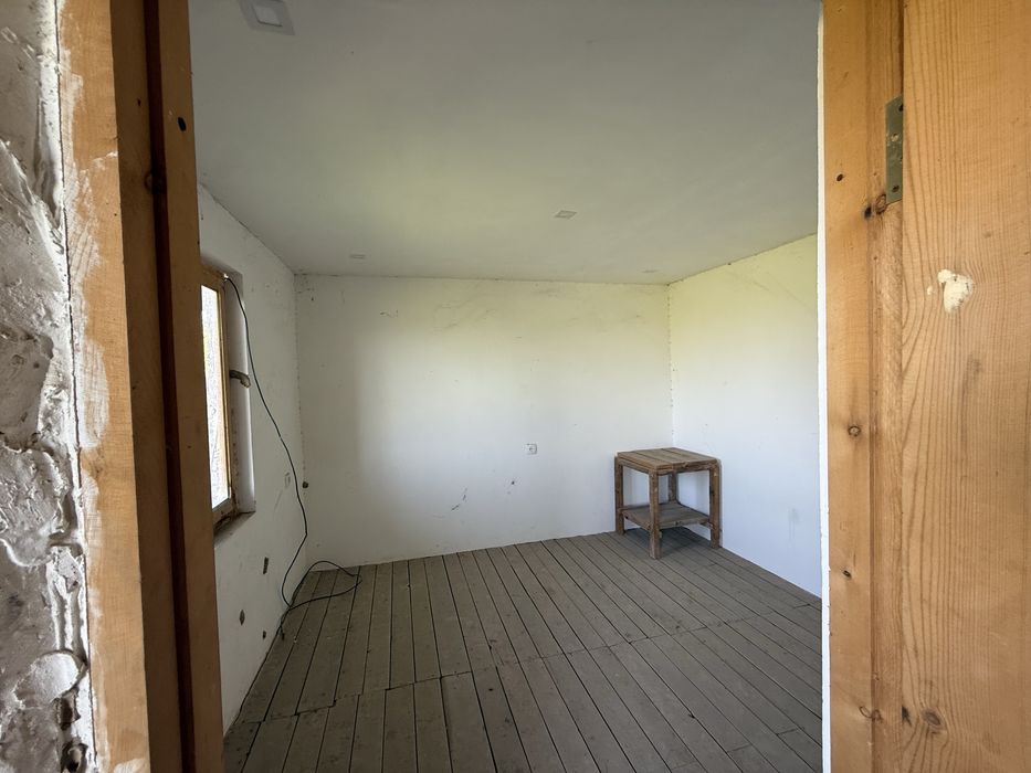 Dacha sotiladi 27 sotix
