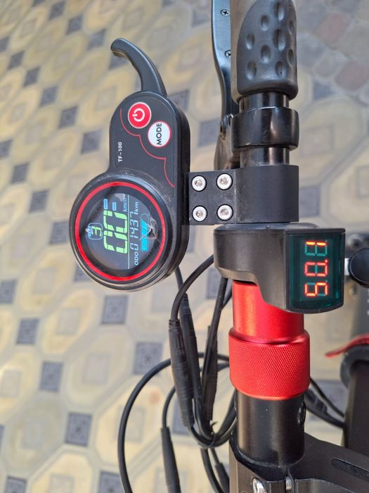 Продаю электросамокат kugoo m4 pro